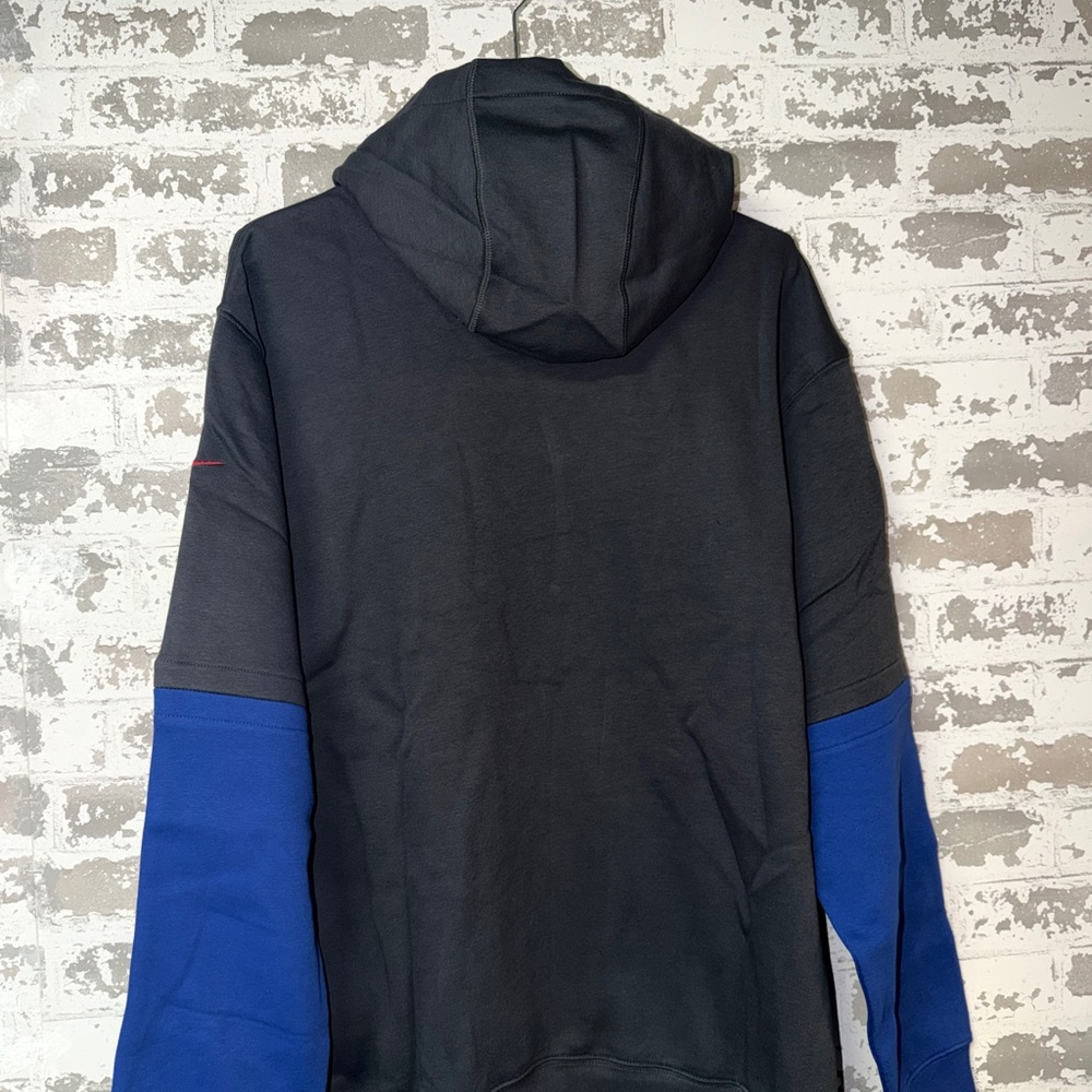 Men's Nike Anthracite New York Giants 2024 Sideline Club Pullover Hoodie - Picture 7 of 11
